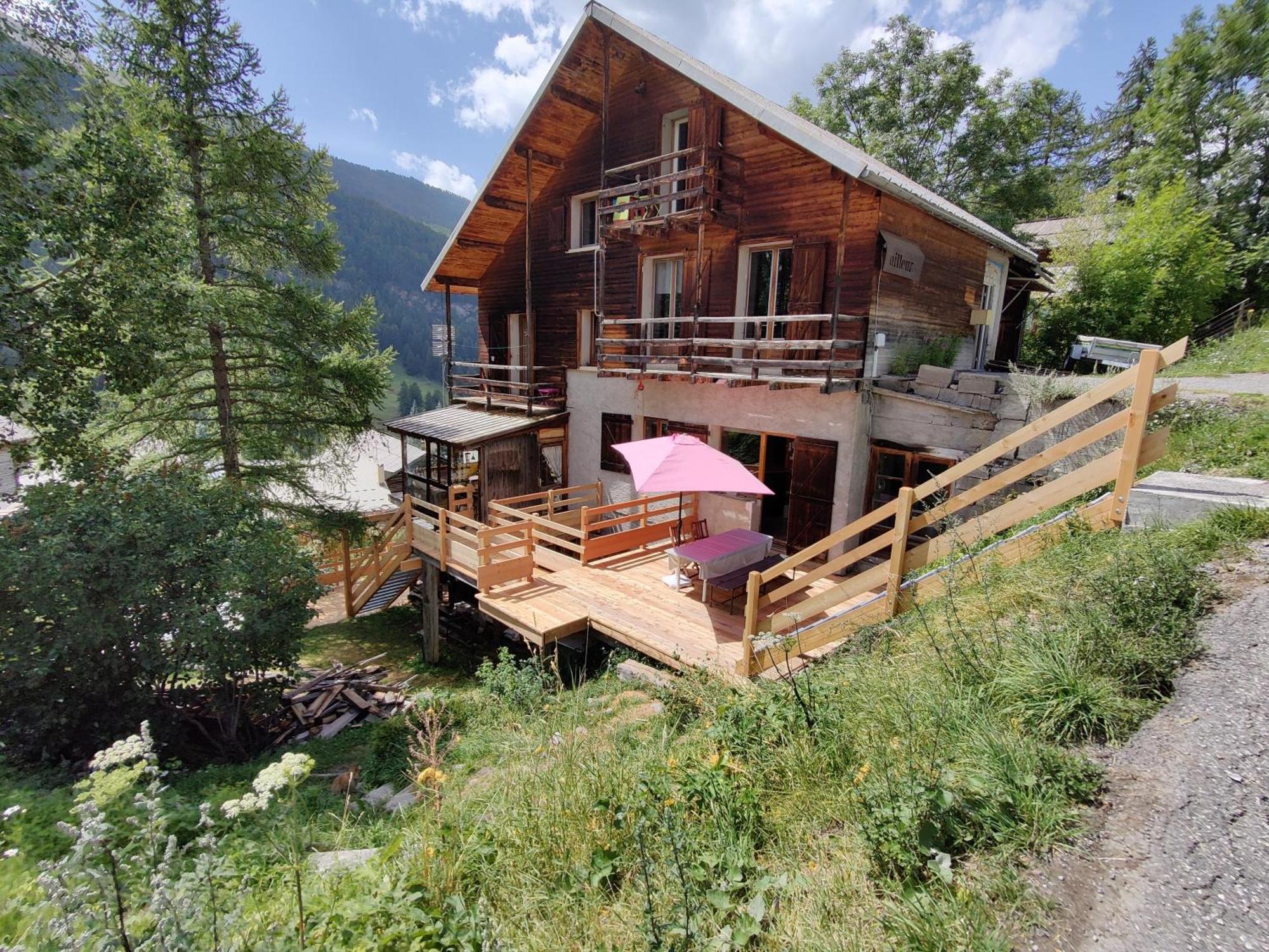 Chalet Ailleurs Appartement A Molines En Queyras المظهر الخارجي الصورة