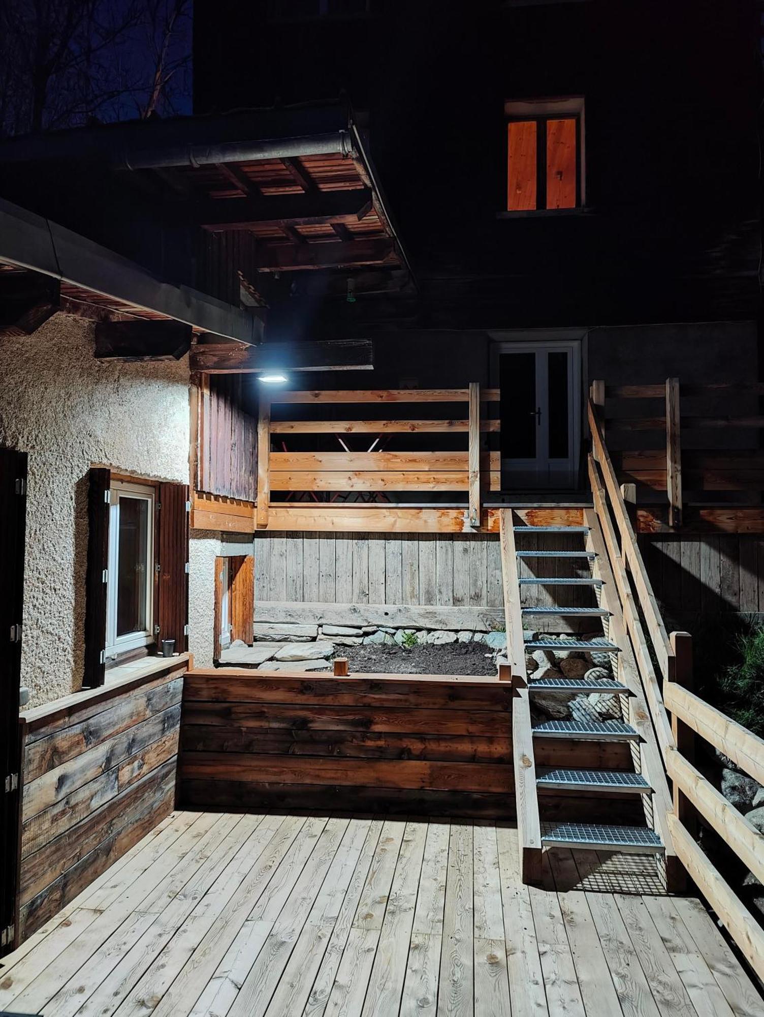 Chalet Ailleurs Appartement A Molines En Queyras المظهر الخارجي الصورة